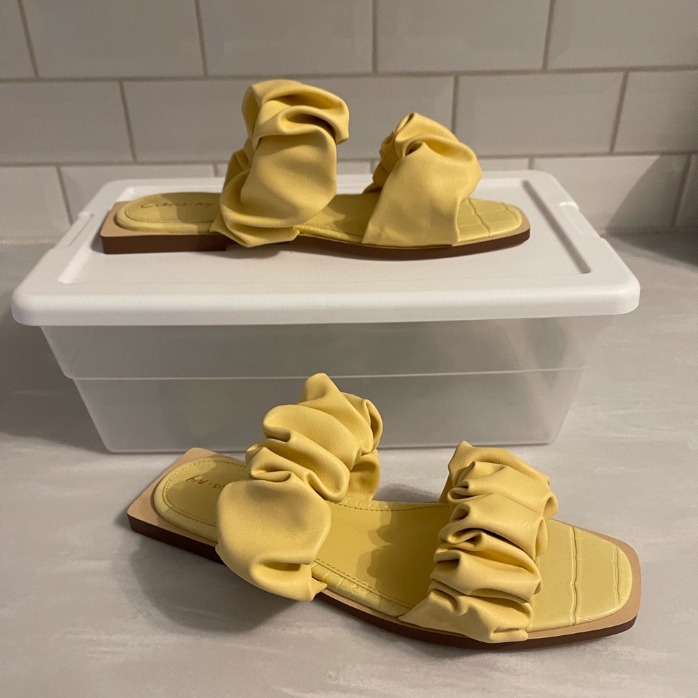 **NEW** Circus by Sam Edelman Iggy Ruched Slide Sandals Size 7.5